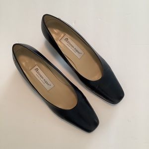 Etienne Aigner Made In Spain Leather Shoes Navy Blue Size 8